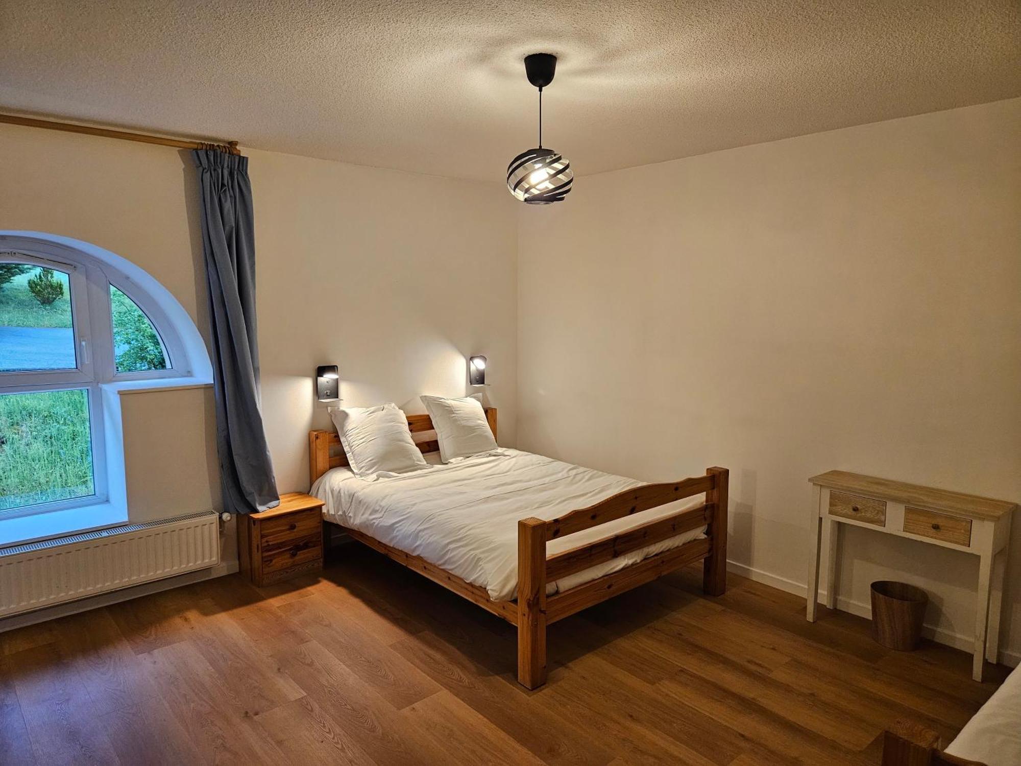 Auberge De Pontgibaud Lathuile Экстерьер фото